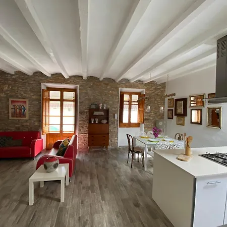 Tutu Llar Us Turistic Holiday home *